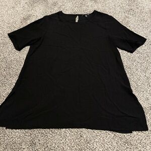 Eileen Fisher Black Silk Short Sleeve Blouse